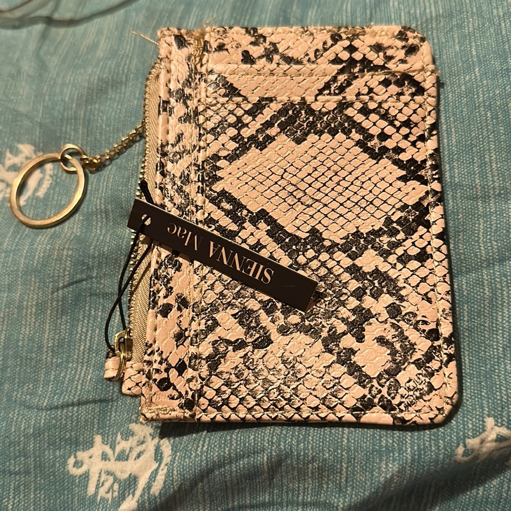 Keychain wallet